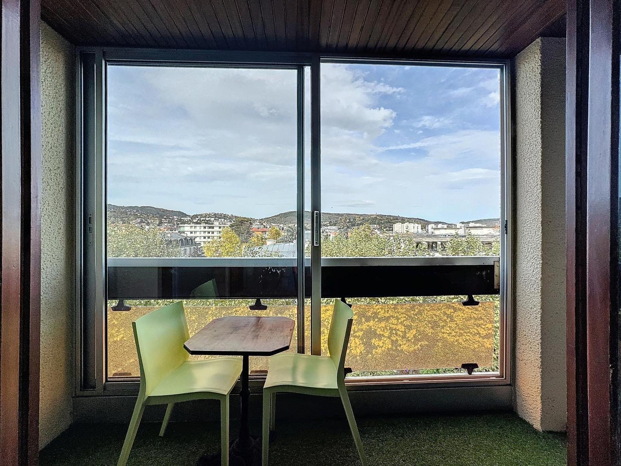 La Lassolas - Charmant T2 Avec Balcon Et Garage Chamalières Kültér fotó