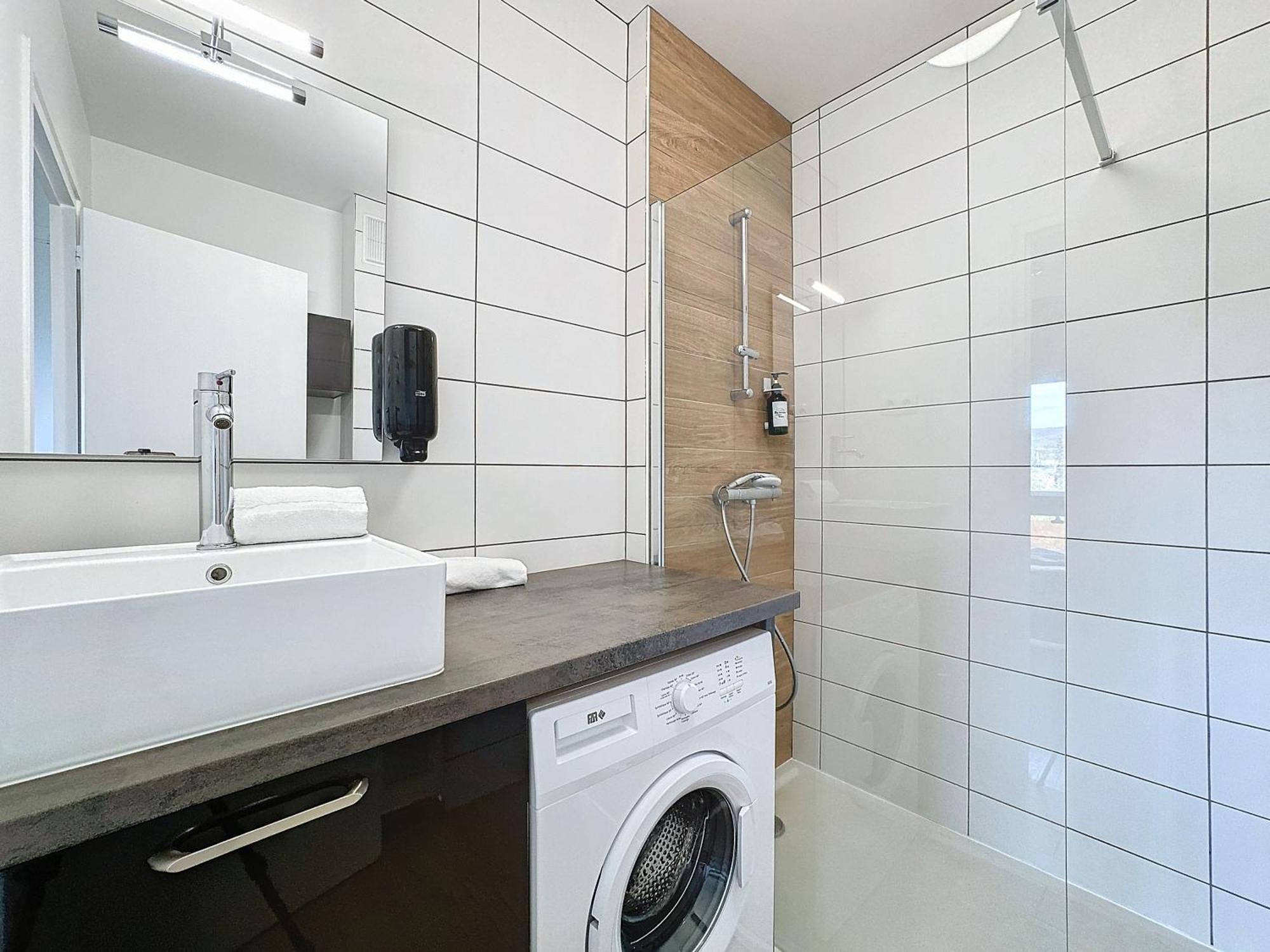 La Lassolas - Charmant T2 Avec Balcon Et Garage Chamalières Kültér fotó