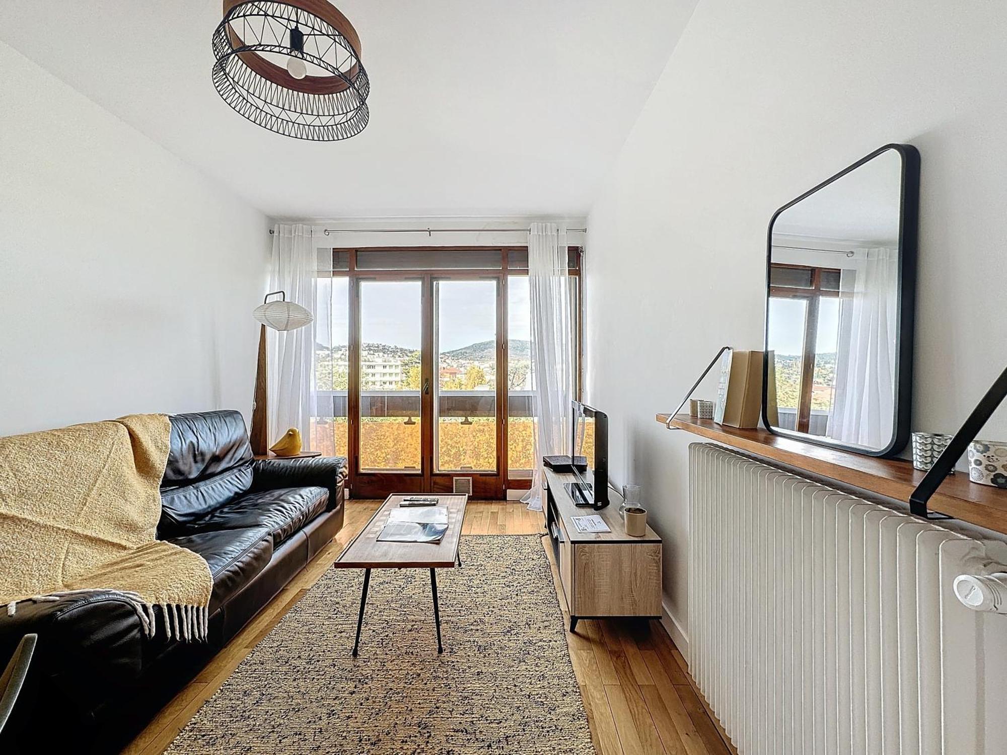 La Lassolas - Charmant T2 Avec Balcon Et Garage Chamalières Kültér fotó